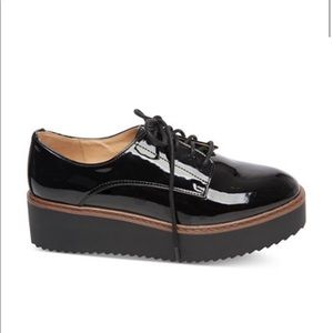 NWT Madden Girl Black Platform Oxfords